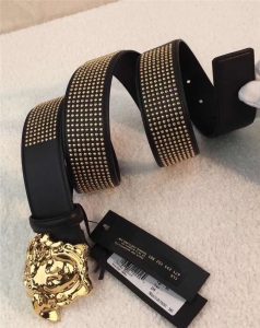 Versace 范思哲 2017新款皮帶 美杜莎扣頭 鑲鉆 荔枝紋腰帶 黑色金扣