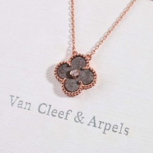 ☀️Van Cleef &Arpels 梵克雅寶彼得石項鏈 ☀