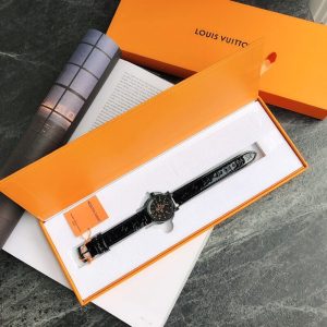 LV Tambour 系列腕表